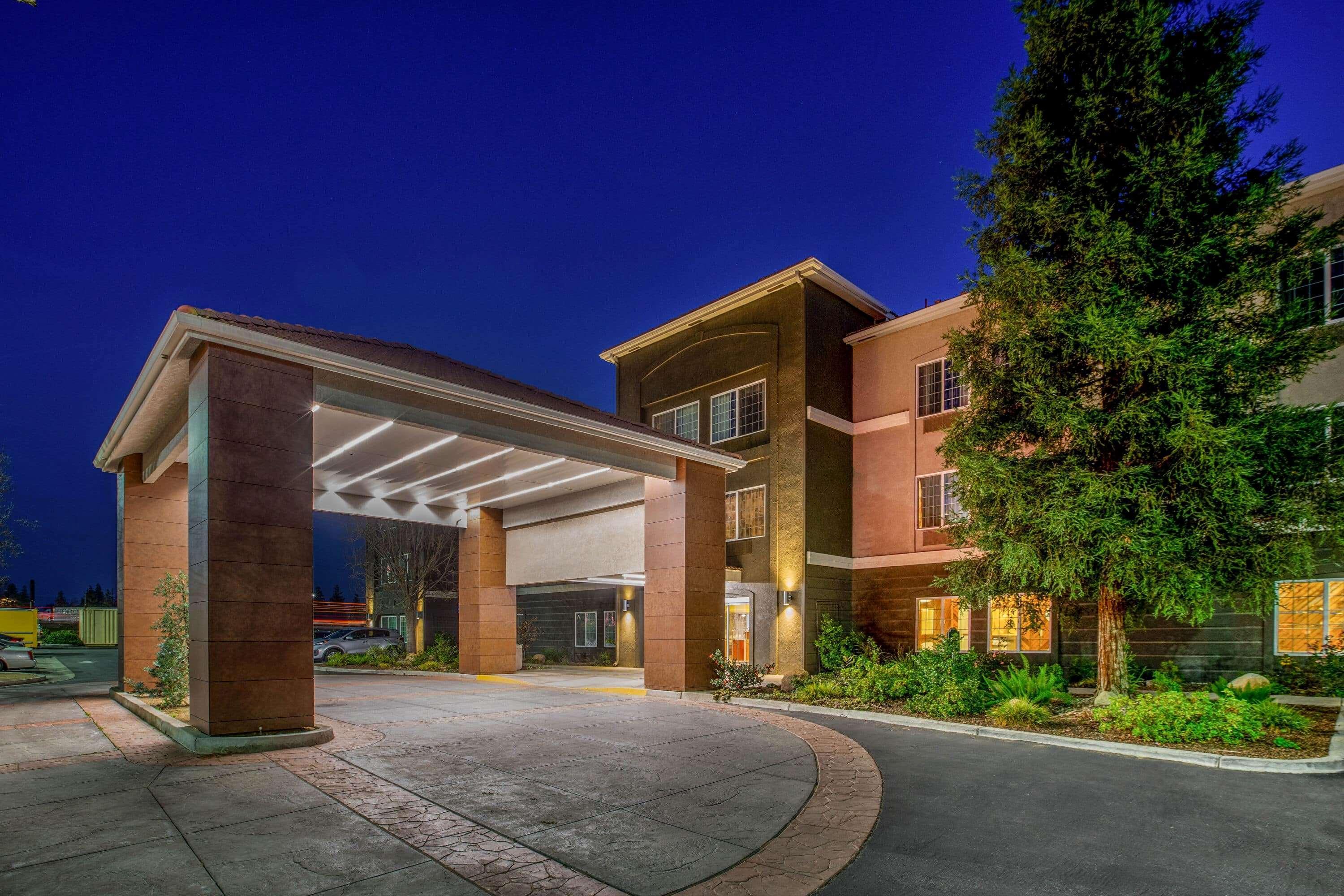 Отель La Quinta By Wyndham Bakersfield North Экстерьер фото