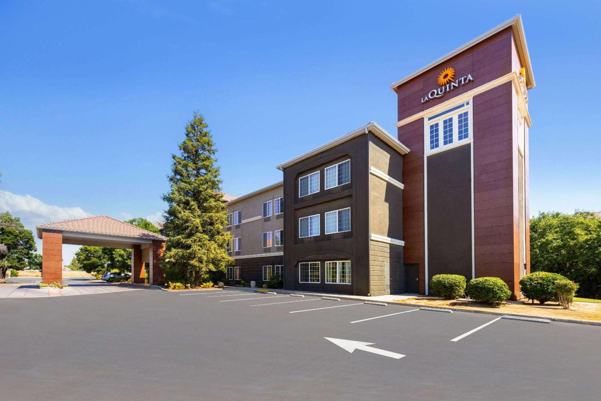 Отель La Quinta By Wyndham Bakersfield North Экстерьер фото